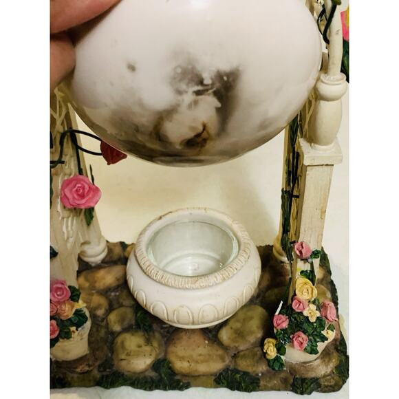 Yankee Candle Retired Ceramic Rose Garden Gazebo Tart Warmer - Picture 6 of 6